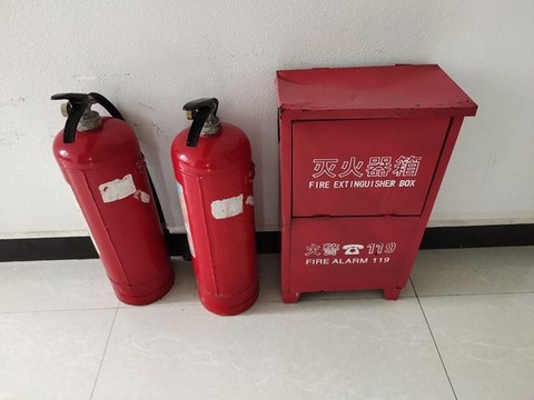 消防安全与消防器材 筑牢生命财产的“防火墙”
